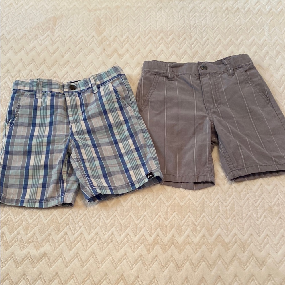 Quicksilver toddler shorts, adorable 2t and 3t,